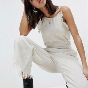 Blank NYC Jumpsuit NWOT Light Linen Button Closure Size Small Last One